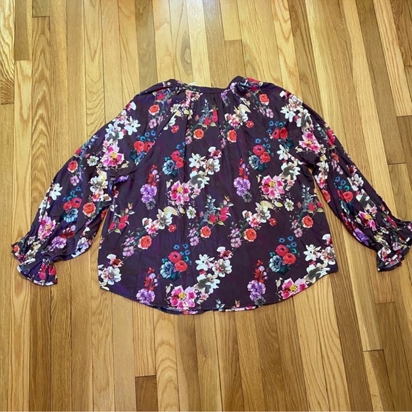 NWT Tolani Collection Button Down Long Sleeve Ruffle Cuff Amity Floral top Sz M - Picture 2 of 10